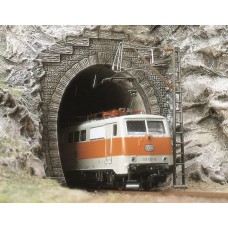 8191 - 2 electric locomotive portals