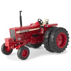 IH Farmall 756 Wide with Duals