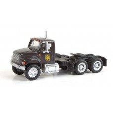 531184 - International 4900 Dual-Axle Tractor Ups  