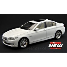 BMW - 535i - White