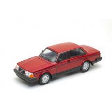 Volvo - 240 GL - Red
